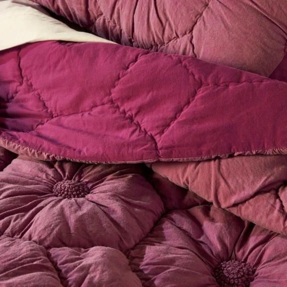 Anthropologie Estie Voile Quilt w 2 Euro Shams in Purple-King - Picture 2 of 5